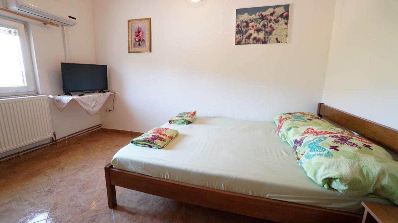 Apartments Kata Gornji Karin Extérieur photo