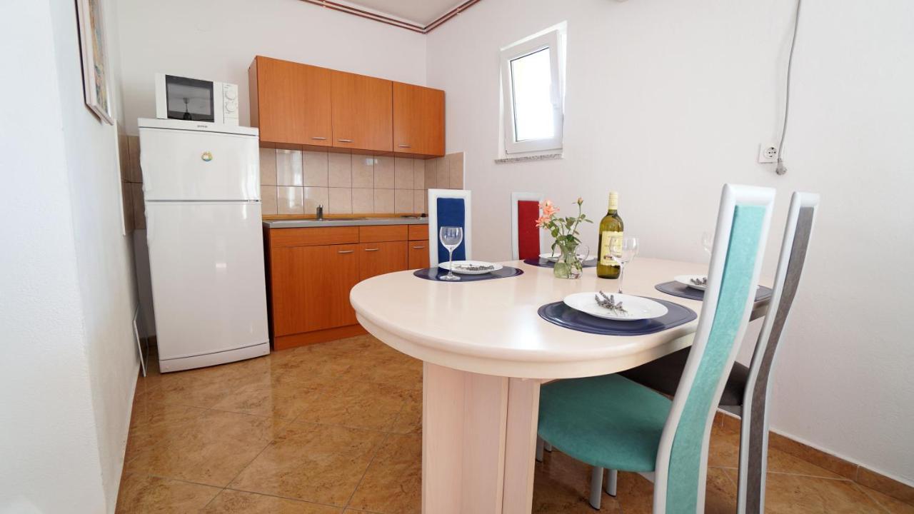 Apartments Kata Gornji Karin Extérieur photo