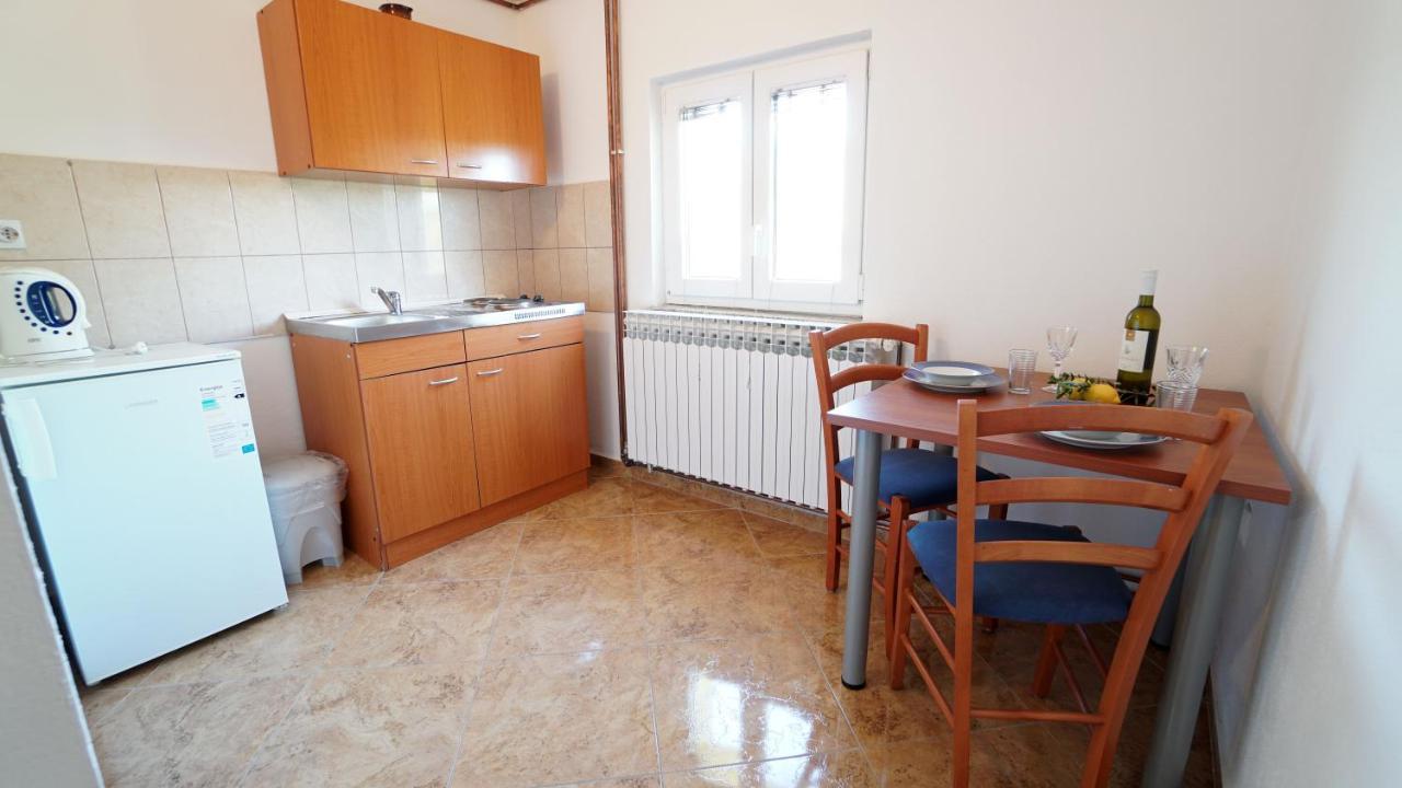 Apartments Kata Gornji Karin Extérieur photo