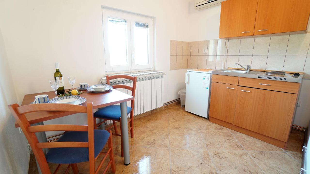 Apartments Kata Gornji Karin Extérieur photo