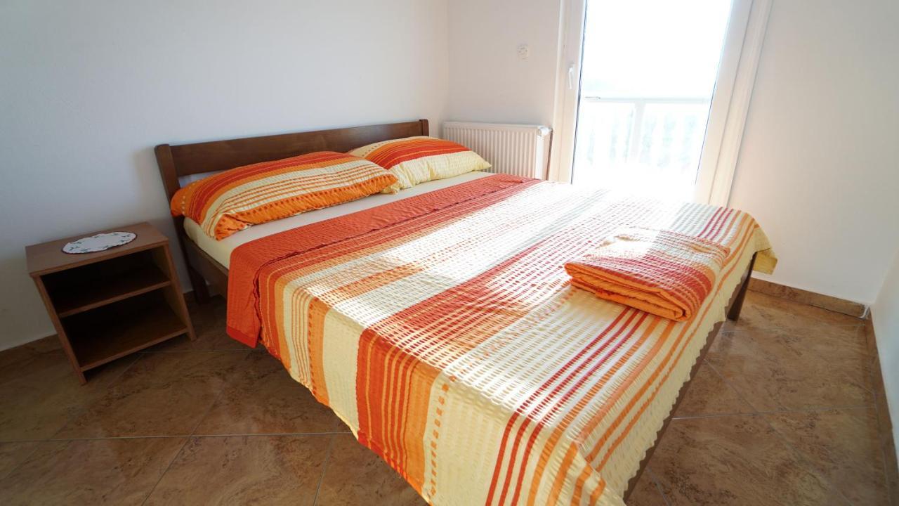 Apartments Kata Gornji Karin Extérieur photo