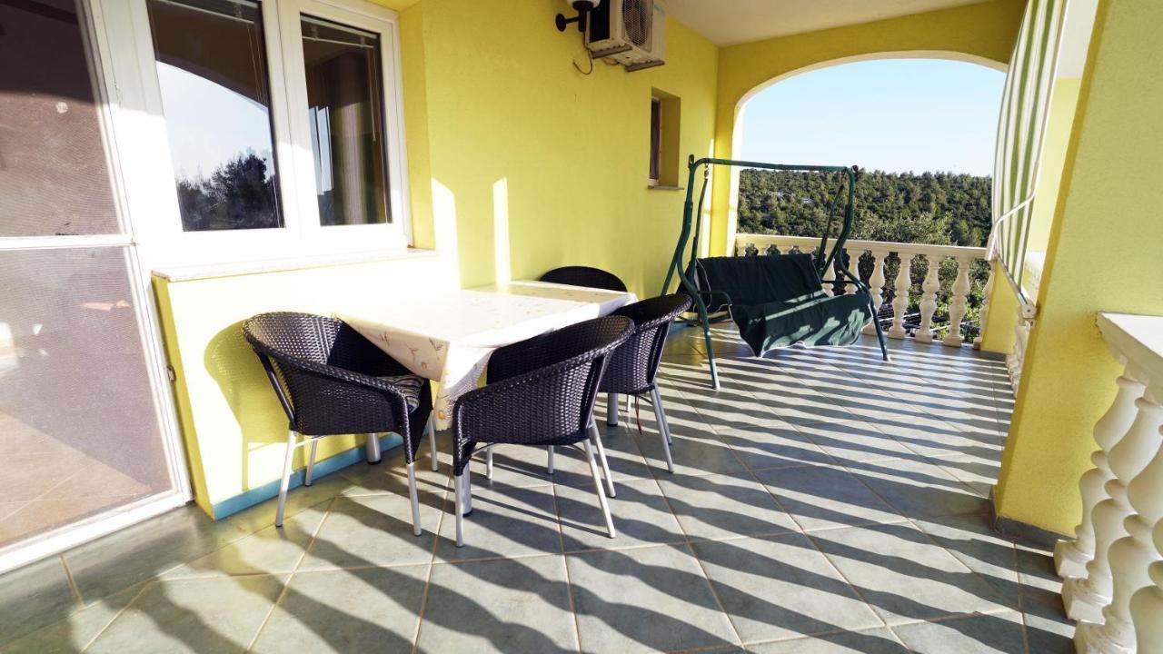 Apartments Kata Gornji Karin Extérieur photo