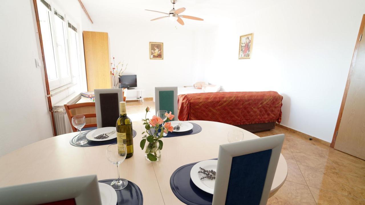 Apartments Kata Gornji Karin Extérieur photo